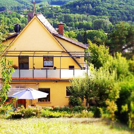Panoramablick Apartment Bad Sobernheim Bagian luar foto