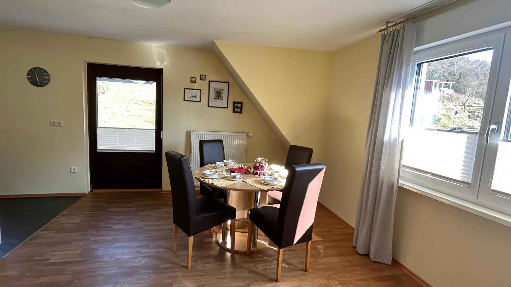 Panoramablick Apartment Bad Sobernheim Bagian luar foto